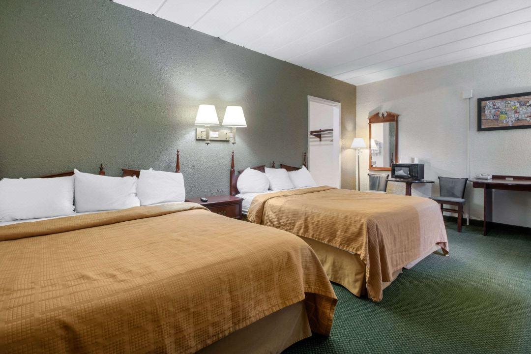 Hotel Econo & 2*