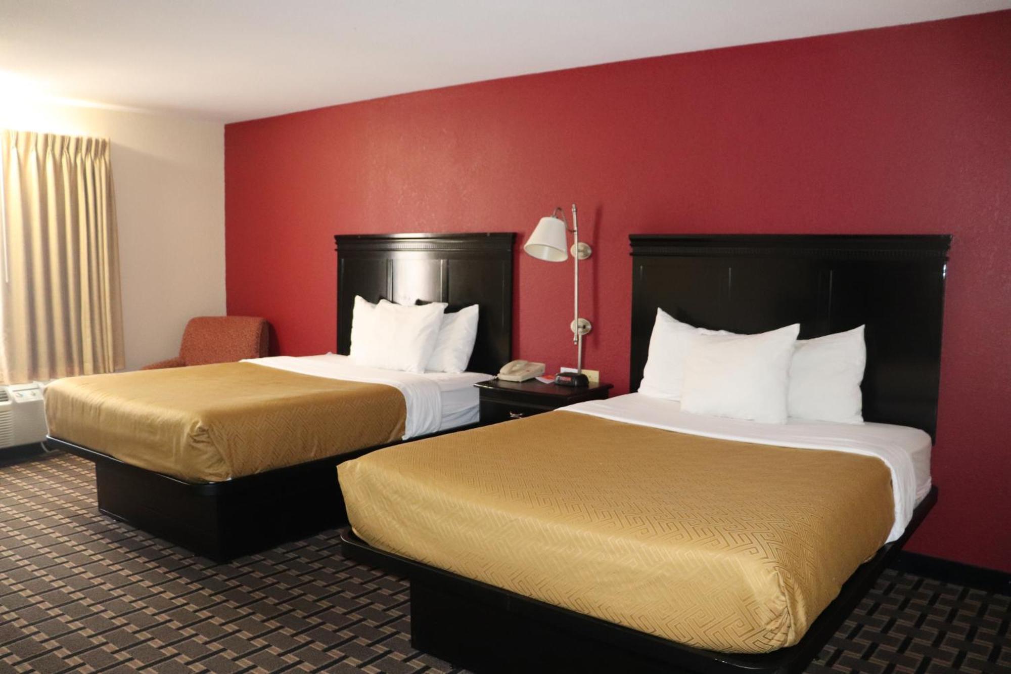 Econo Inn&suites Hotel 2*