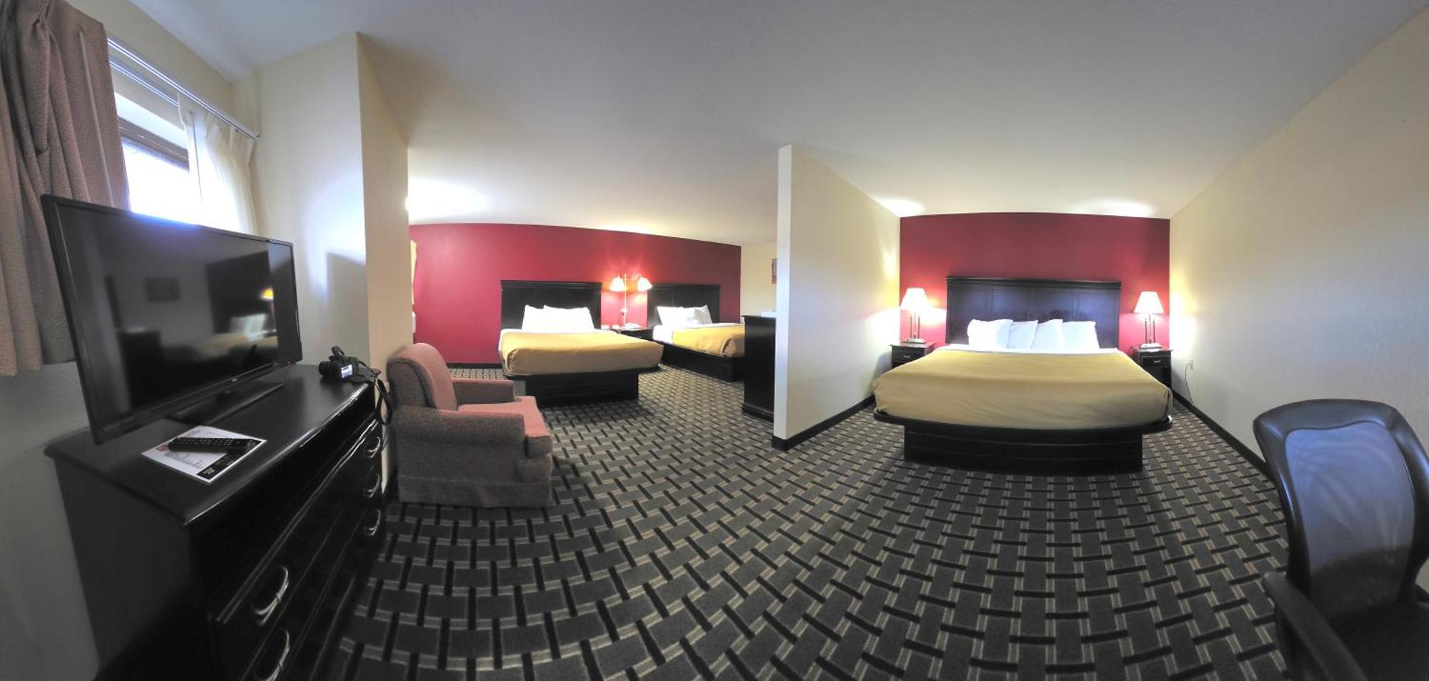 Econo Inn&suites Hotel